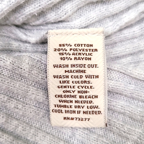 🌟Gray Ribbed V-Neck Sweater🌟 - Picture 3 of 3